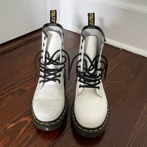 Dr Martens, white color, size uk 4